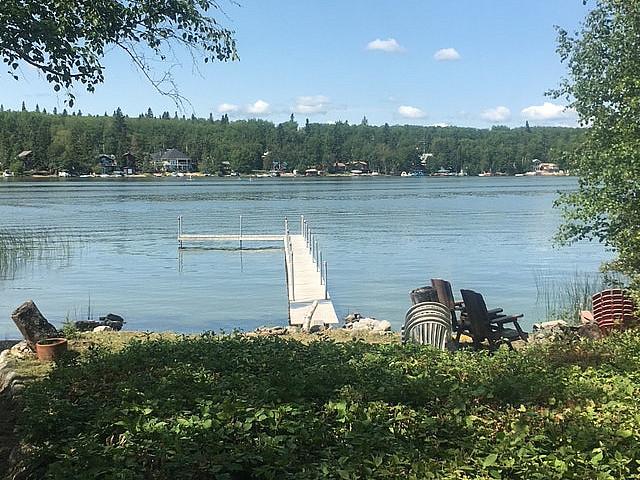 Rare West facing Lakefront Cabin Emma Lake