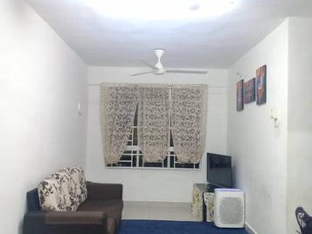 RARE 2 CAR PARK Centrio Avenue 700sf 3 room 2 bath