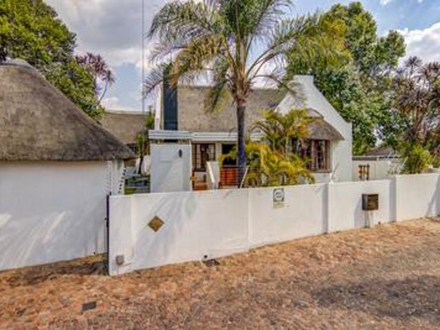 rare 3 bed,thatched home in a secure.