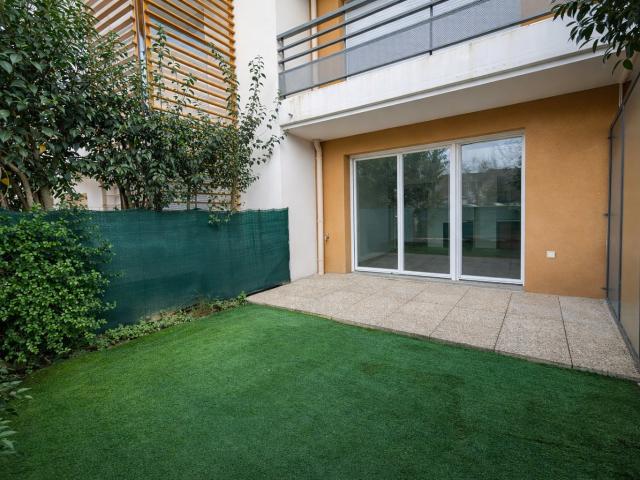 Rare ! 3 pièces traversant avec 2 jardins résidence 2013
