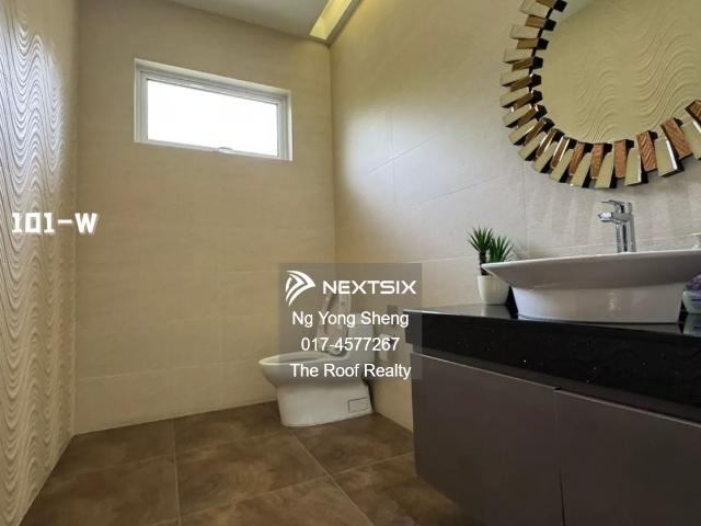 Rare 4,553 sqft freehold corner lot with 4 bedrooms, 3 bathrooms and 2,500 sqft built up. MBJB approved extension, fully tiled interior and built in wardrobes
