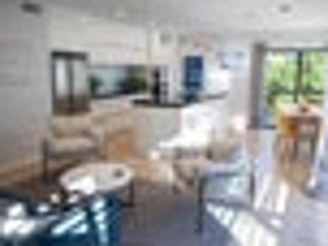 Rare 5 Ensuite Luxe Home in Orewa