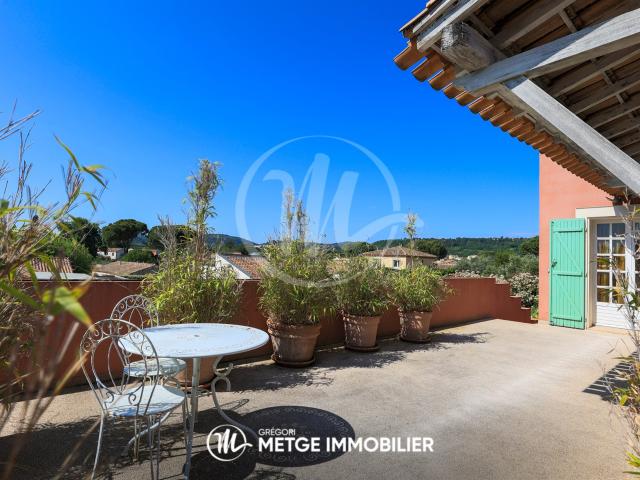 Rareté: Maison + Garage Xxl 221 m2 Multiples Possibilités 251m² Ceyras