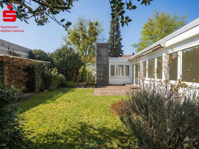 Rarität! Außergewöhnlicher Atrium Bungalow mit großem Potenzial in bester Wohnlage von Obermenzing