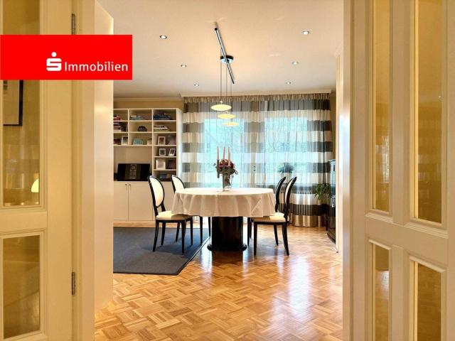 Rarität in gesuchtem Wohngebiet Stilvoll sanierter Altbau Buchraingebiet!