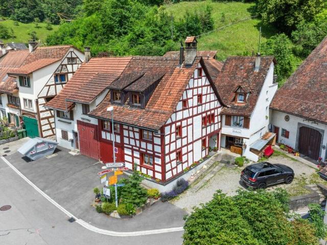 RASANTES RIEGHAUS MIT PLATZ OHNE ENDE