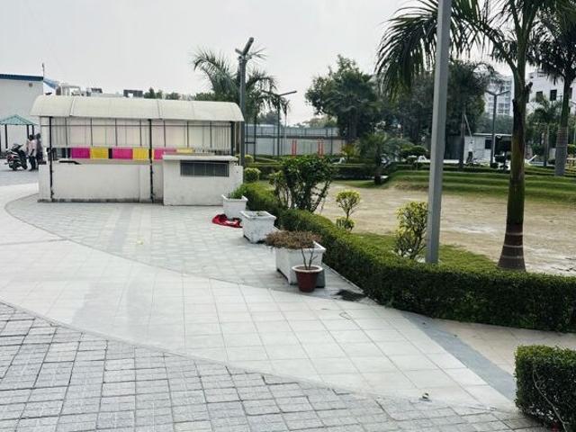 Ratan Galaxy 3.5 Bedroom 1917 Sq. Ft. Apartment in Vrindavan Yojna Lucknow Listing ID: #10174