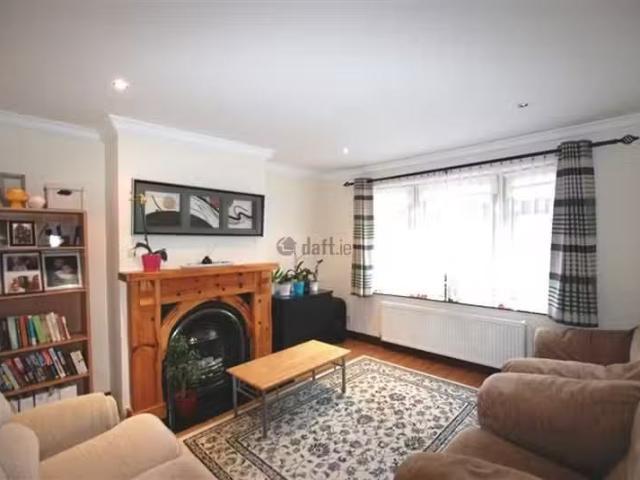 Rathlawns, Rathcoole, Co. Dublin is for rent