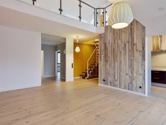 Ratingen Ost: Stilvolle Maisonettewohnung mit Galerie und TG Stellplatz