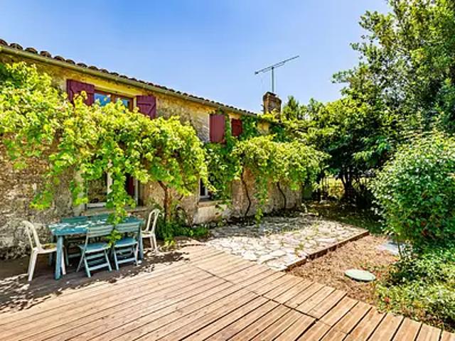 Rauzan 33420 Achat / Vente maison 7 pièces t7 au dernier étage