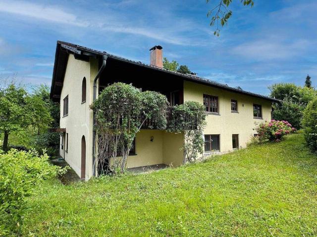 Raum für Wohnträume in idyllischer Halbhöhenlage