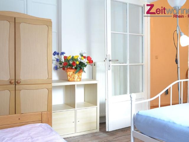 Raum für Lebensfreude: Großräumige Wohnung in Bonn Endenich