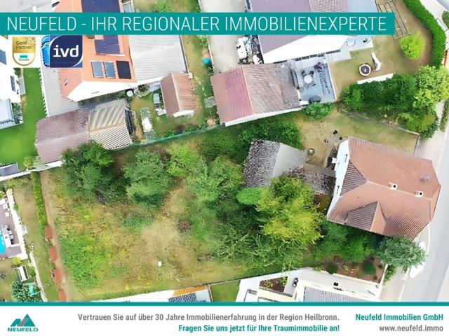 Raum für Neues – knapp 1.000 m² Grundstück mit Altbestand