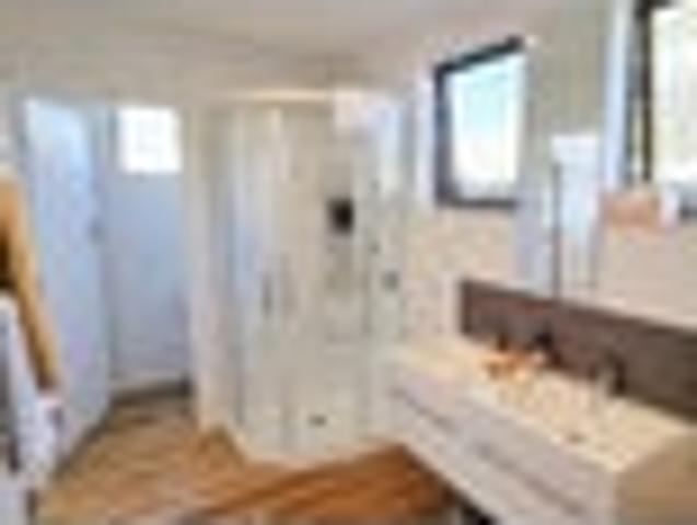 Raumati Beach, 1 bedroom, $490 pw