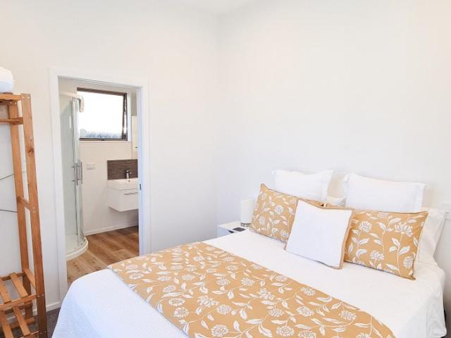 raumati beach, 1 bedroom