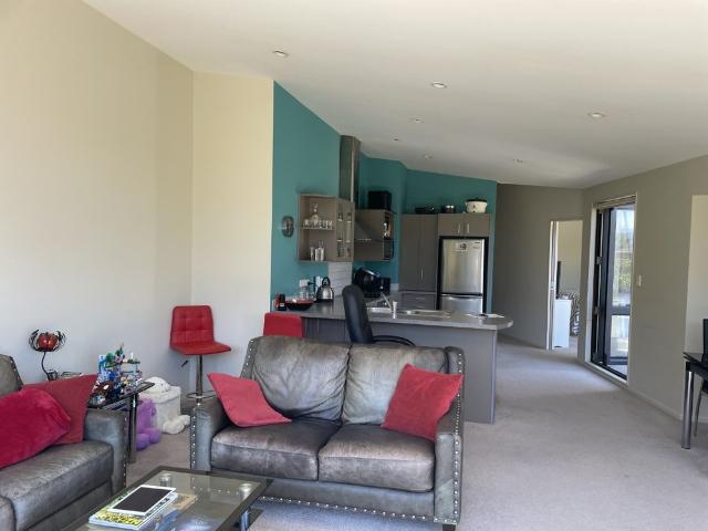 Raumati Beach 2 Bedrooms