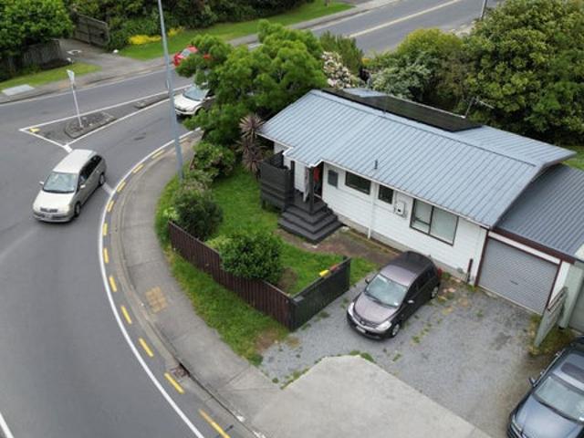 raumati beach, 2 bedrooms