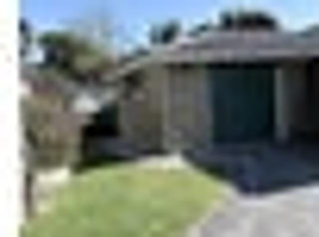 Raumati Beach, 3 bedrooms, $670 pw