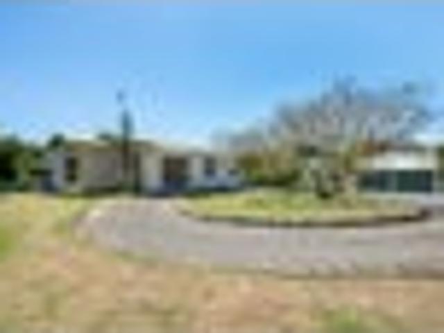 Raumati Beach, 3 bedrooms, $695 pw