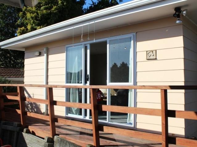 raumati south, studio