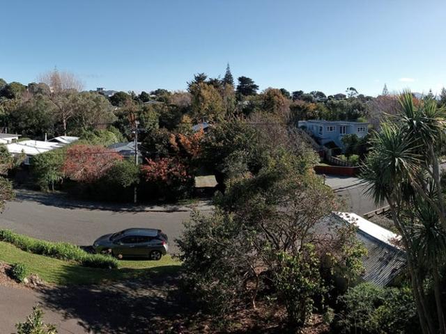 raumati south, 3 bedrooms