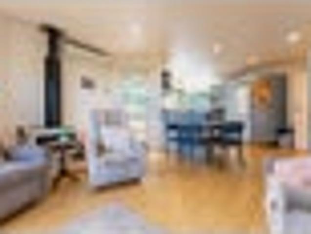 Raumati South, 4 bedrooms, $750 pw