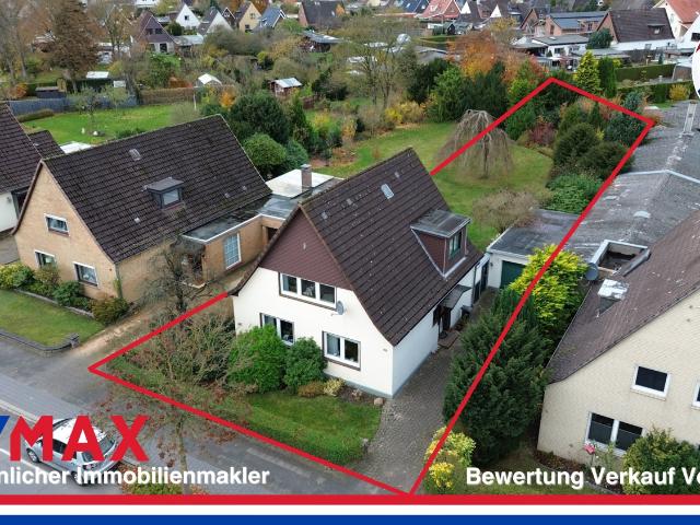 Raumwunder mit schönem Garten Anbau zum Zweifamilienhaus genehmigt