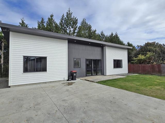 raureka, 4 bedrooms