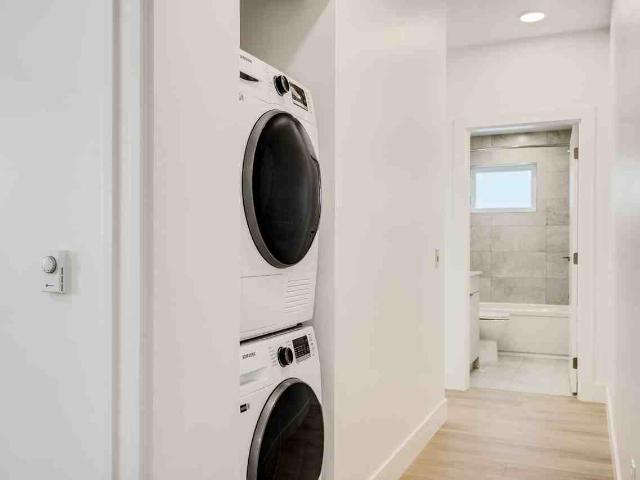Raven Apartments 1 Bedroom Apartment for Rent at 1124 Vancouver St, Victoria, BC V8V 0H7 Harris Green
