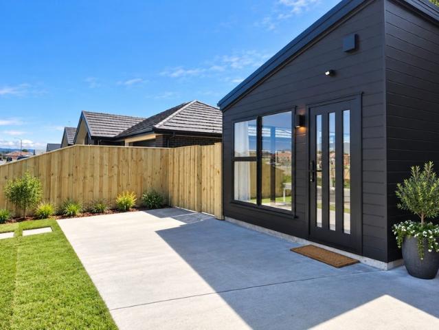 Ravenswood, 2 bedrooms