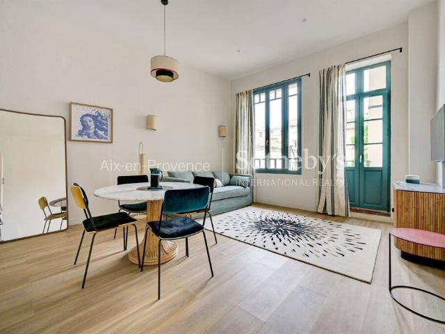 Ravissant appartement meublé avec terrasse Cours Mirabeau