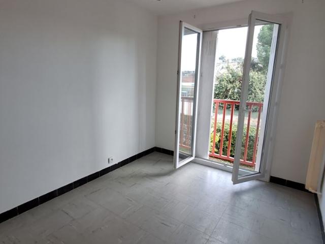 RAVISSANT TYPE 3 DE 49,01M² REFAIT A NEUF