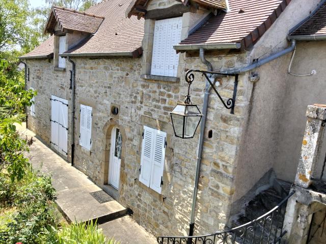 Ravissante maison de campagne en pierres