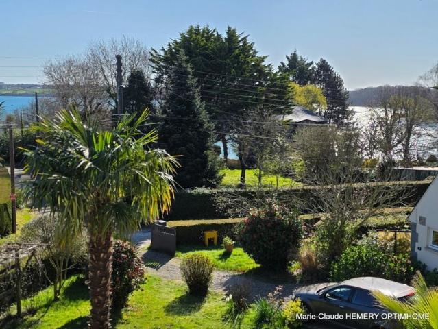 Ravissante Propriété de deux maisons sur les bords de Rance. 207m² Dinard
