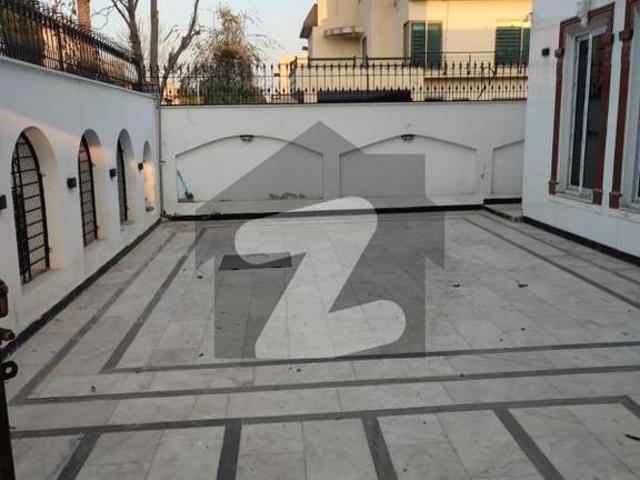 Rawalpindi Bahria Town Phase7 1kanal House For Rent Bahria Town Phase 7