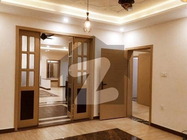 Rawalpindi bahria town phase8 10marla house available for rent