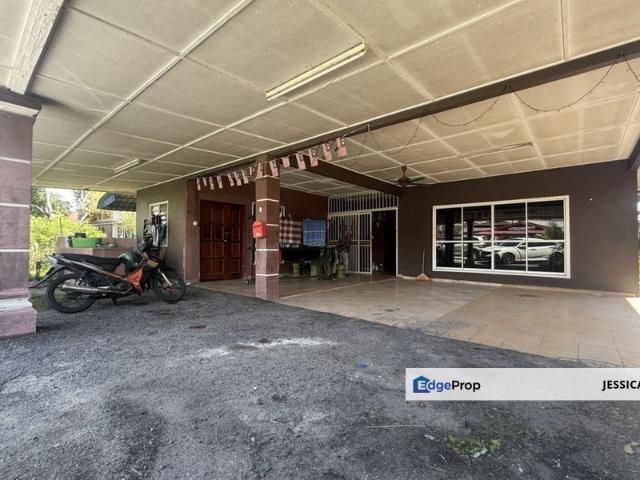 Rawang, Bungalow House Kundang Below Market Price for Sale