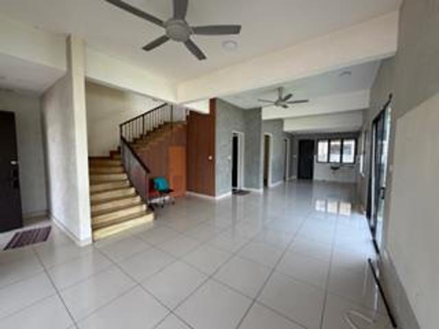 RawangAnggun 3 taman 2sty house corner unit lower price guardhouse