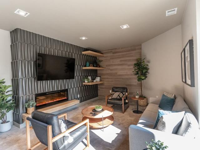 Raymond Block 1 Bedroom Apartment for Rent at 8155 105 St Nw, Edmonton, AB T6E 3R7 Queen Alexandra