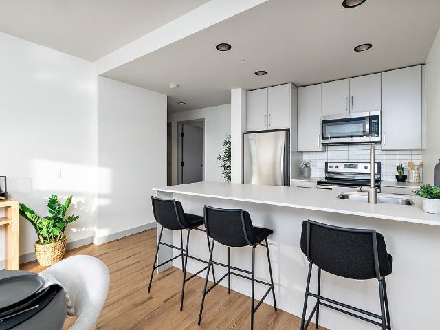 Raymond Block 1 Bedroom Apartment for Rent at 8155 105 St Nw, Edmonton, AB T6E 3R7 Queen Alexandra