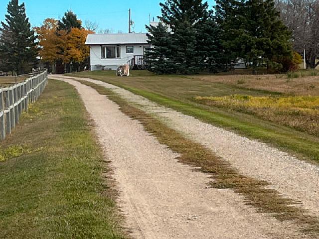 Raymore Acreage 4 Bdrm, 1.5 Bath, Arena Farm Ranch