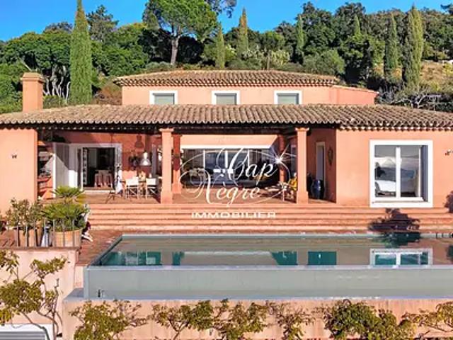 Rayol Canadel sur Mer 83820 Achat / Vente maison 5 pièces t5 cave parking