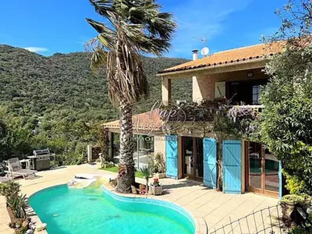 Rayol Canadel sur Mer 83820 Achat / Vente maison 6 pièces t6 piscine terrasse