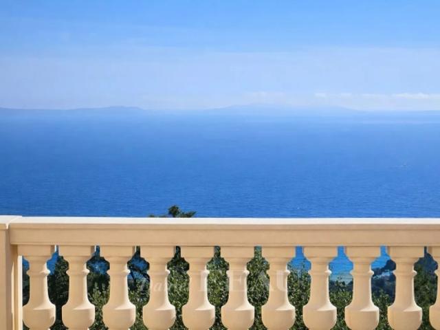 Rayol Canadel sur Mer – Propriété de caractère avec vue mer panoramique