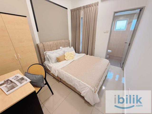 Razak City Queen Room
