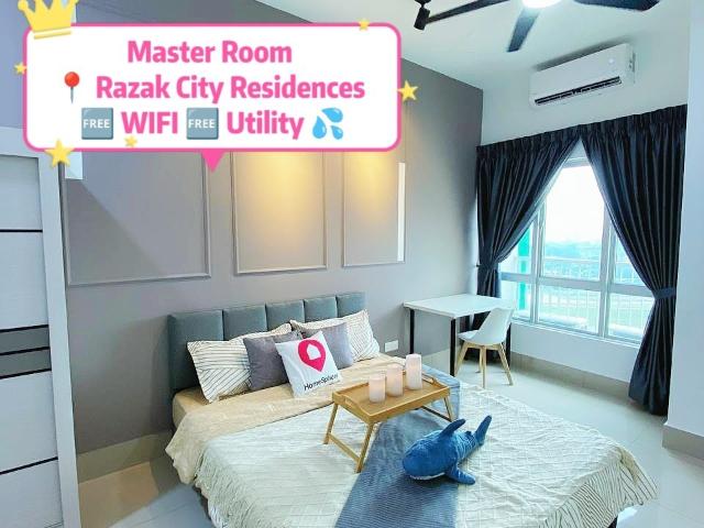 Razak City Residence | Big Master Room with Private Bathroom | Nice View | Near Public Transport