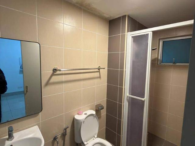 Razak City Residences_R3 Small Medium Room with Single Bed_Female
