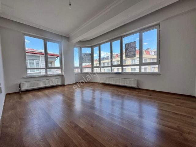 Rba'dan Büyükdere Mh. Millet Cd. Mükemmel Konumda Satılık 2+1 Daire