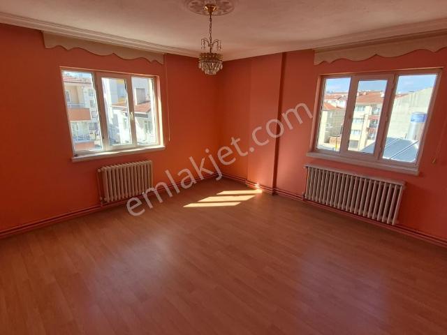 Rba'dan Ertaş Blv. Yakını Satılık 3+1 Daire