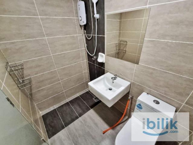 RD All Female Master Room A A169 at Residensi Suasana, Damansara Damai